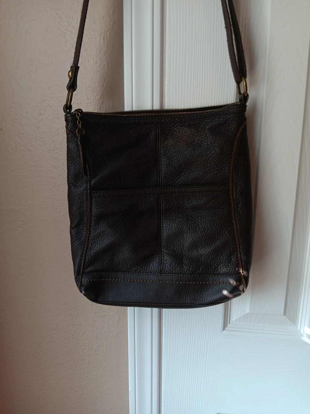 The SAK Leather Crossbody Shoulder Bag in Dark Brown